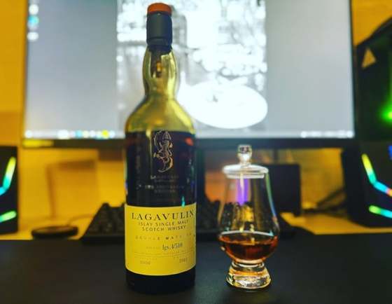 Lagavulin Distillers Edition 2021